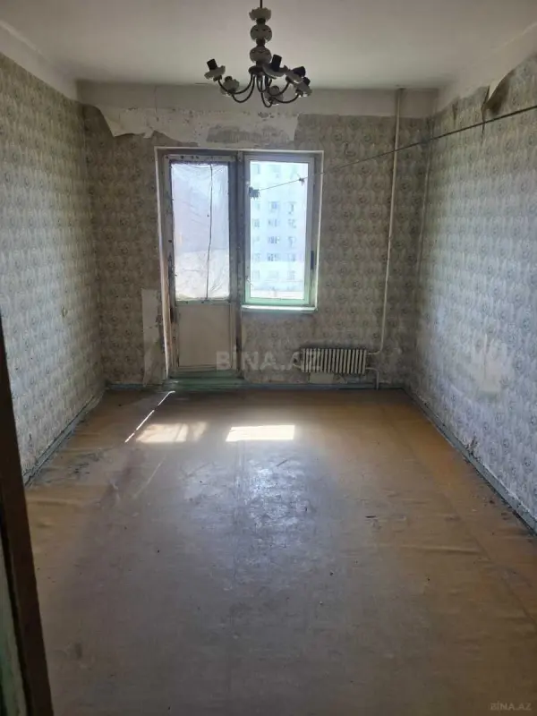 Satılır 4 otaqlı mənzil 100 m²