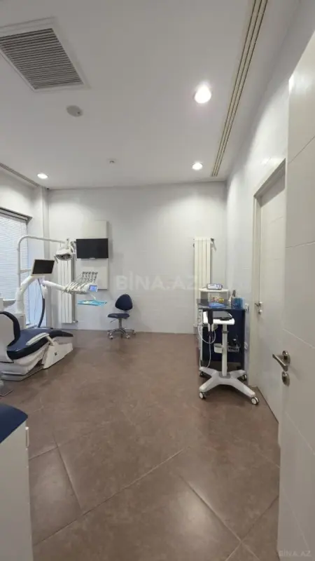 Satılır obyekt 140 m²