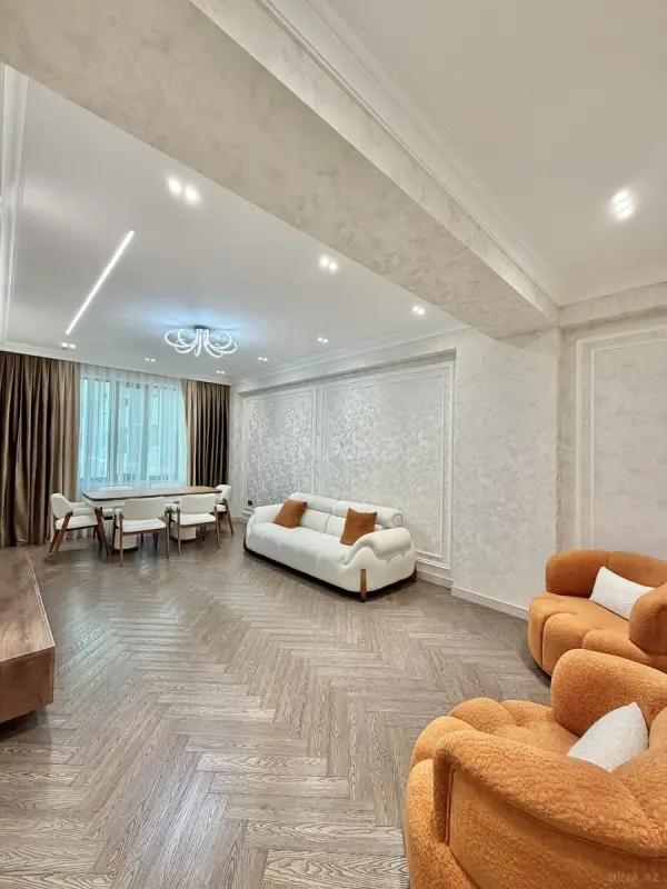 Satılır 3 otaqlı mənzil 140 m²