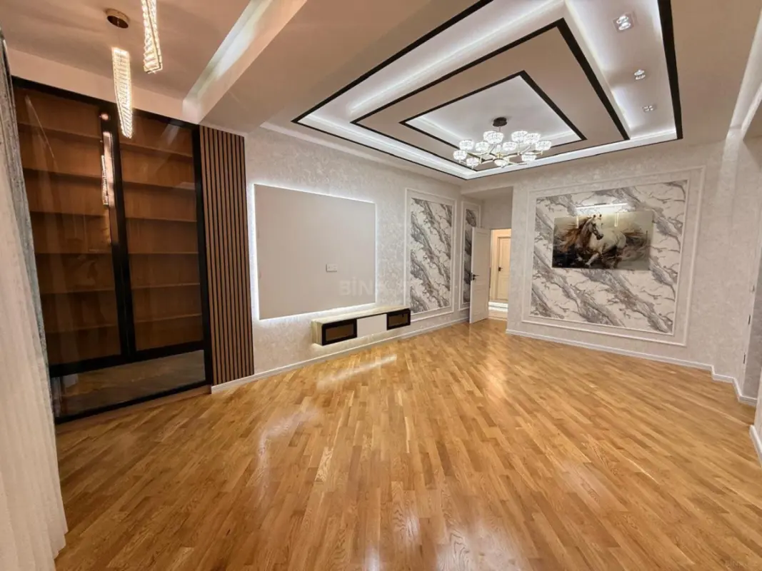 Satılır 3 otaqlı mənzil 120 m²