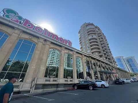 Kirayə verilir 3 otaqlı mənzil 125 m² — Bakı, Nizami 3 otaq 125.00 m²