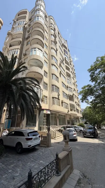 Kirayə verilir obyekt 300 m²