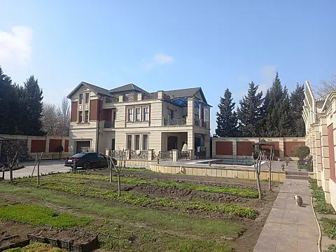 Satılır 6 otaqlı həyət evi 450 m² — Bakı, Novxanı 6 otaq 450.00 m²