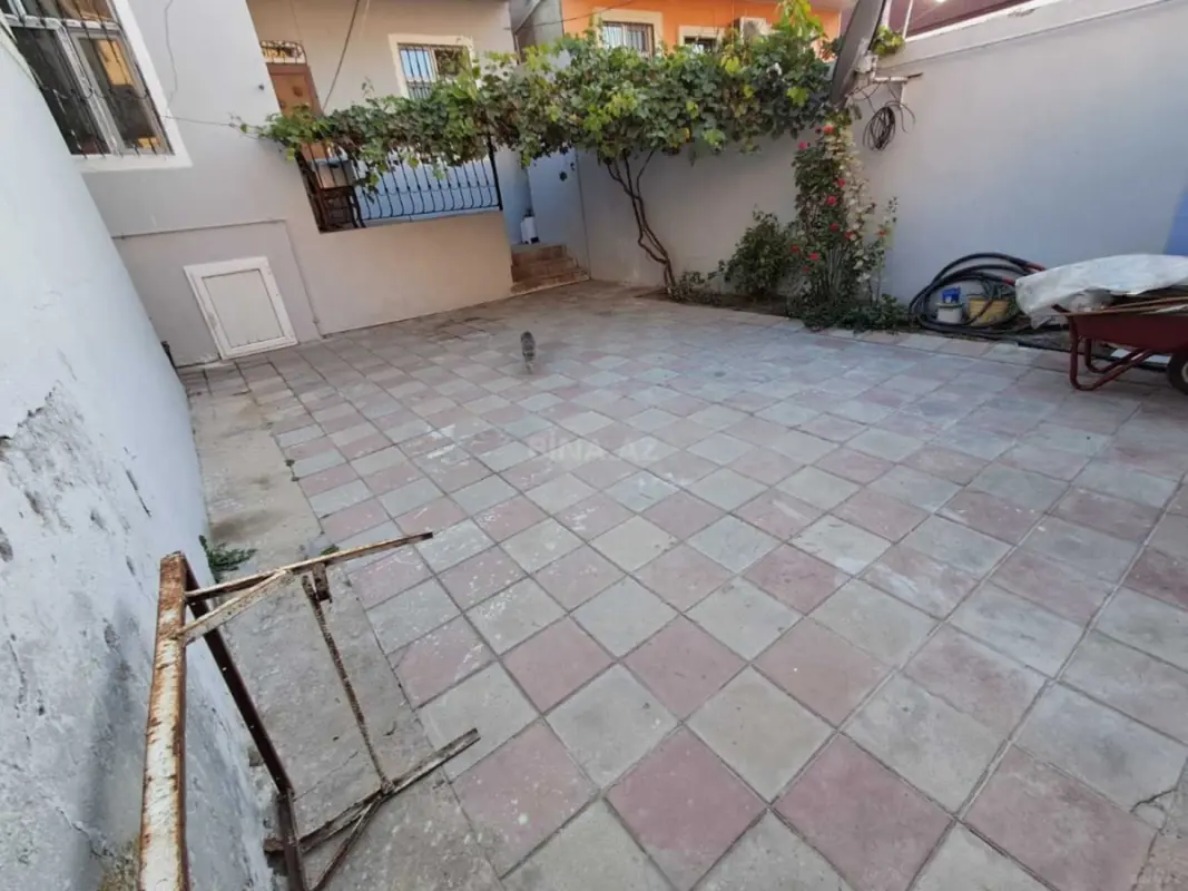 Satılır 3 otaqlı həyət evi 70 m²
