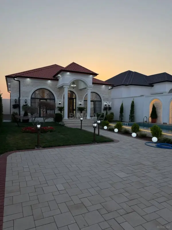 Satılır 4 otaqlı həyət evi 155 m²
