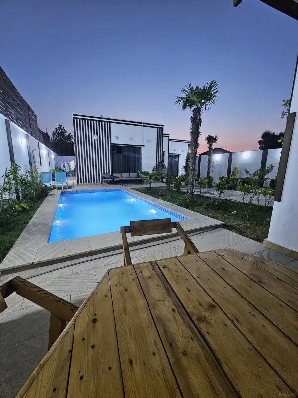 Satılır 4 otaqlı həyət evi 160 m²