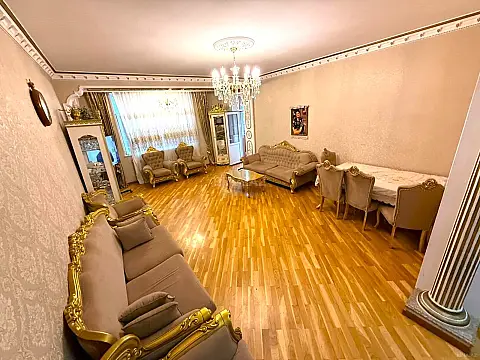 Satılır 4 otaqlı mənzil 180 m² — Bakı, Nərimanov 4 otaq 180.00 m²