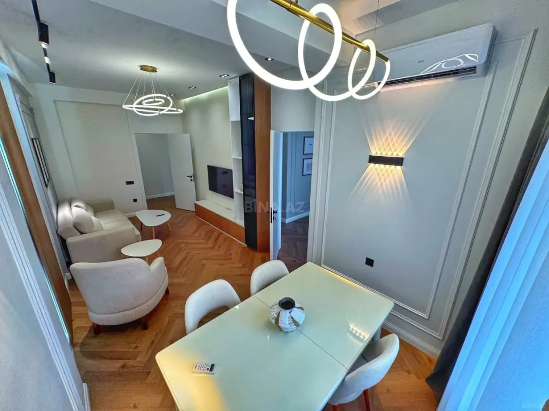 Satılır 3 otaqlı mənzil 110 m²