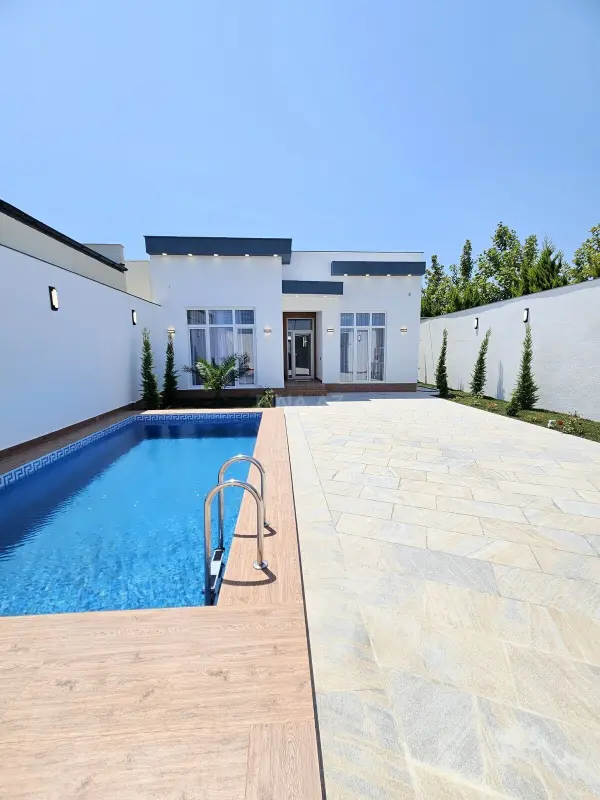 Satılır 4 otaqlı həyət evi 140 m²