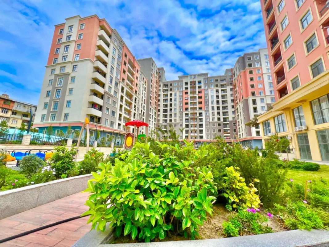 Satılır 2 otaqlı mənzil 70 m²
