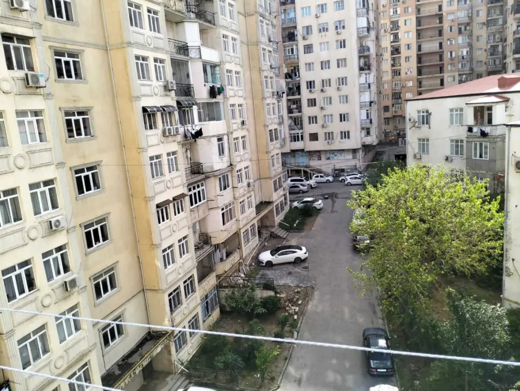 Satılır 2 otaqlı mənzil 85 m²