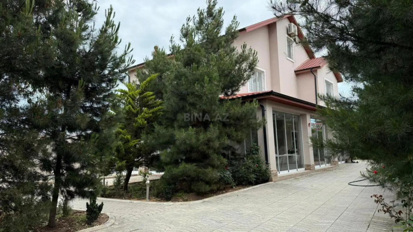 Satılır 5 otaqlı həyət evi 260 m²