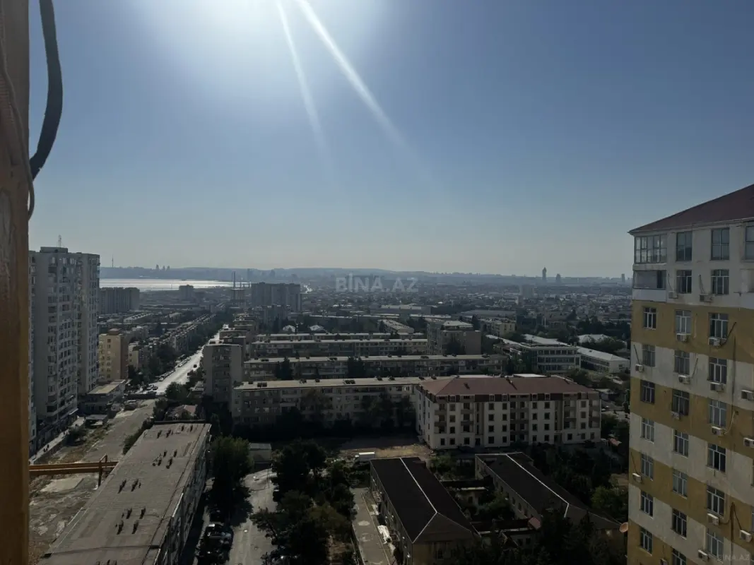Satılır 2 otaqlı mənzil 109 m²