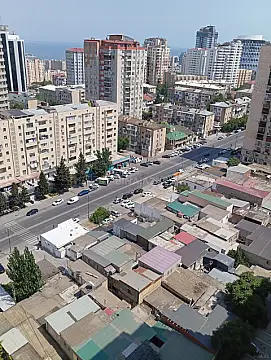 Satılır 4 otaqlı mənzil 412 m² — Bakı 4 otaq 412.00 m²