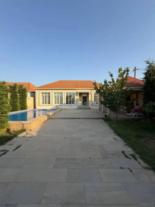 Satılır 4 otaqlı həyət evi 180 m²