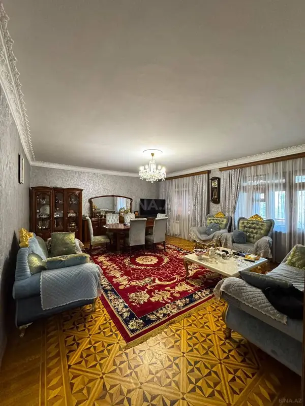 Satılır 5 otaqlı mənzil 100 m²