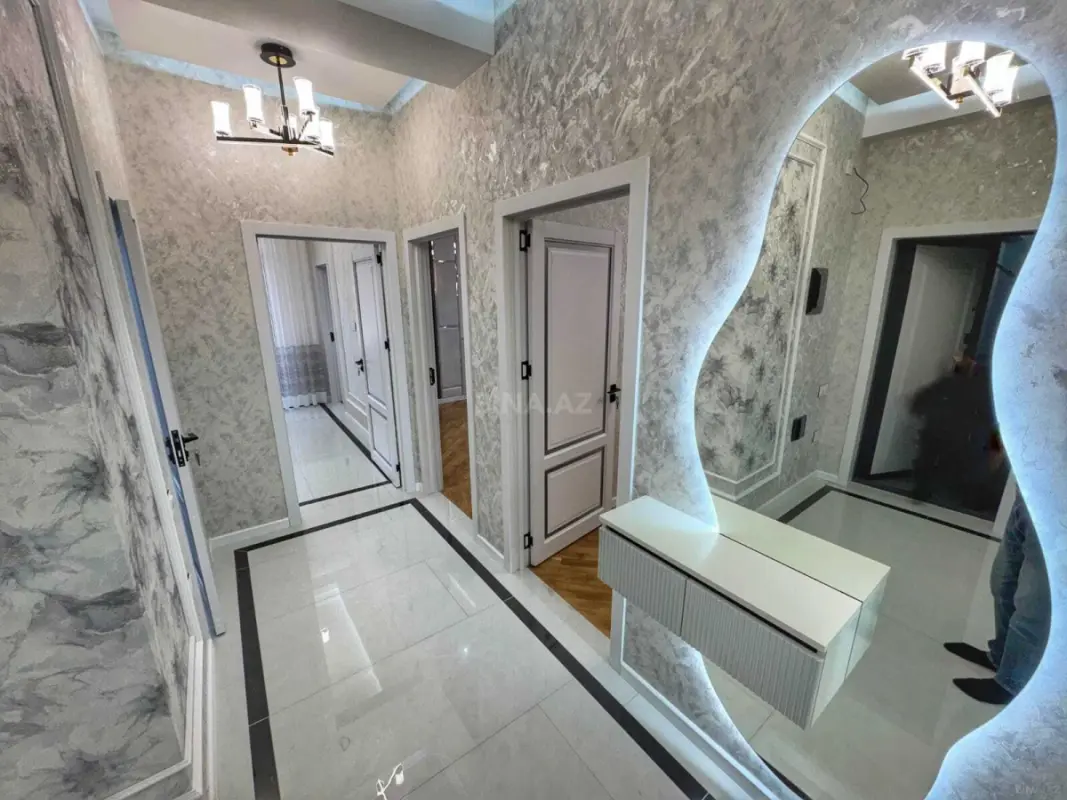 Satılır 3 otaqlı mənzil 90 m²