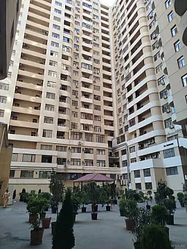 Satılır 4 otaqlı mənzil 220 m² — Bakı 4 otaq 220.00 m²