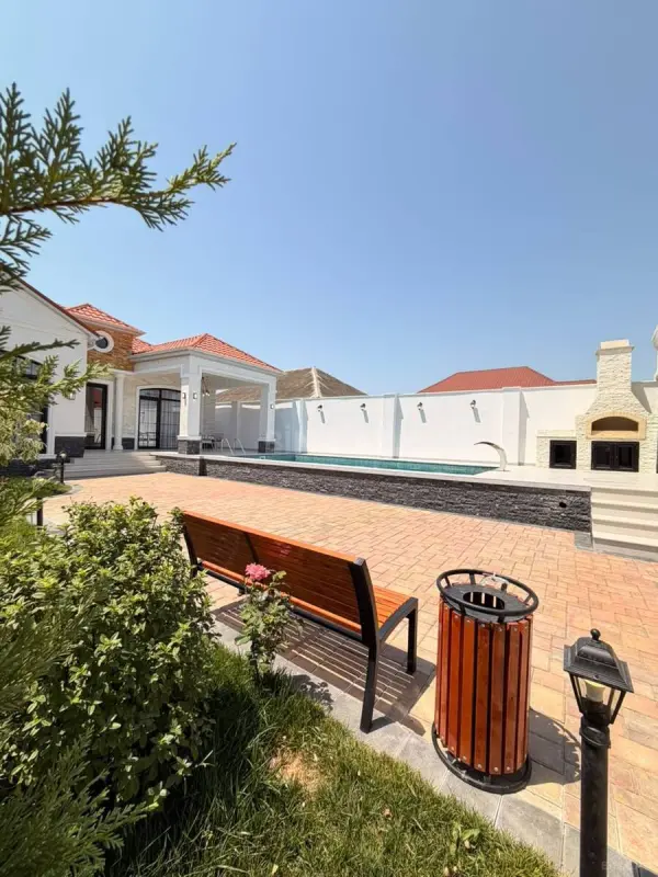 Satılır 5 otaqlı həyət evi 230 m²