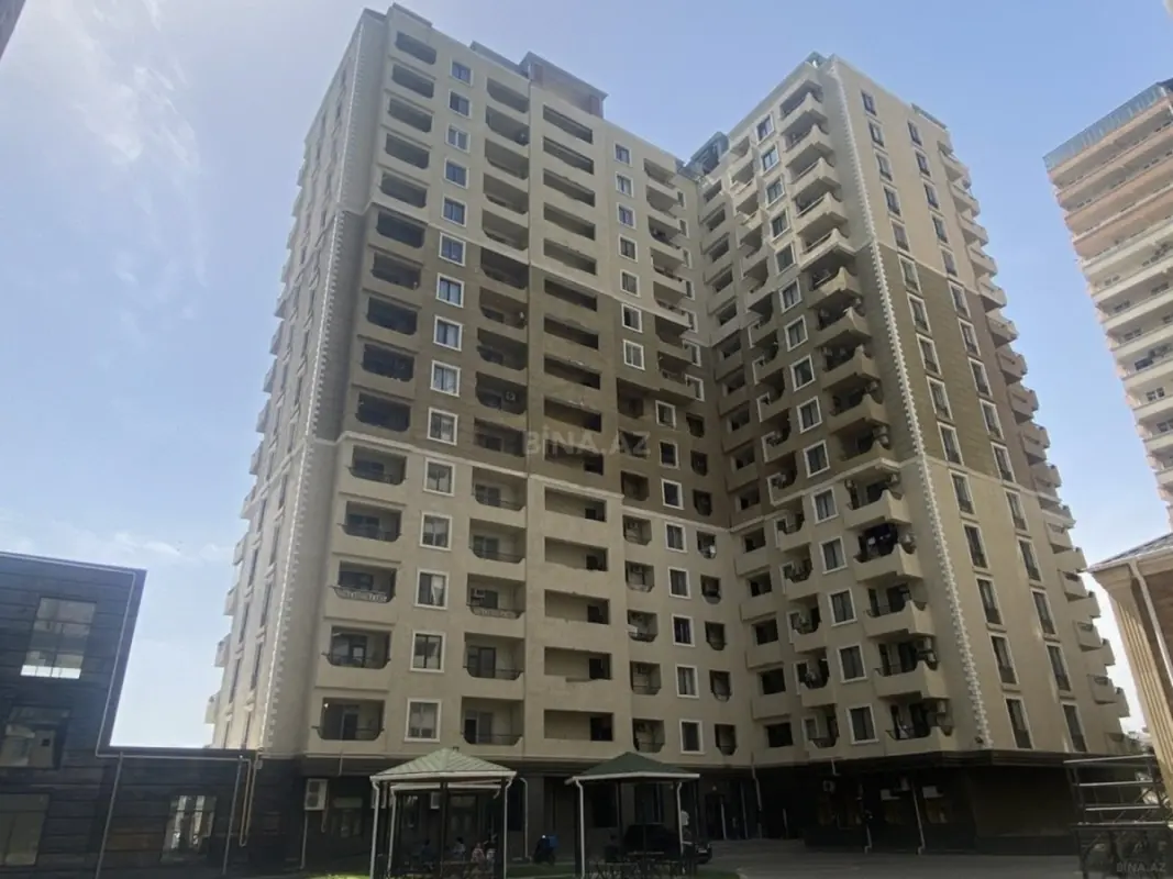 Satılır 3 otaqlı mənzil 106 m²