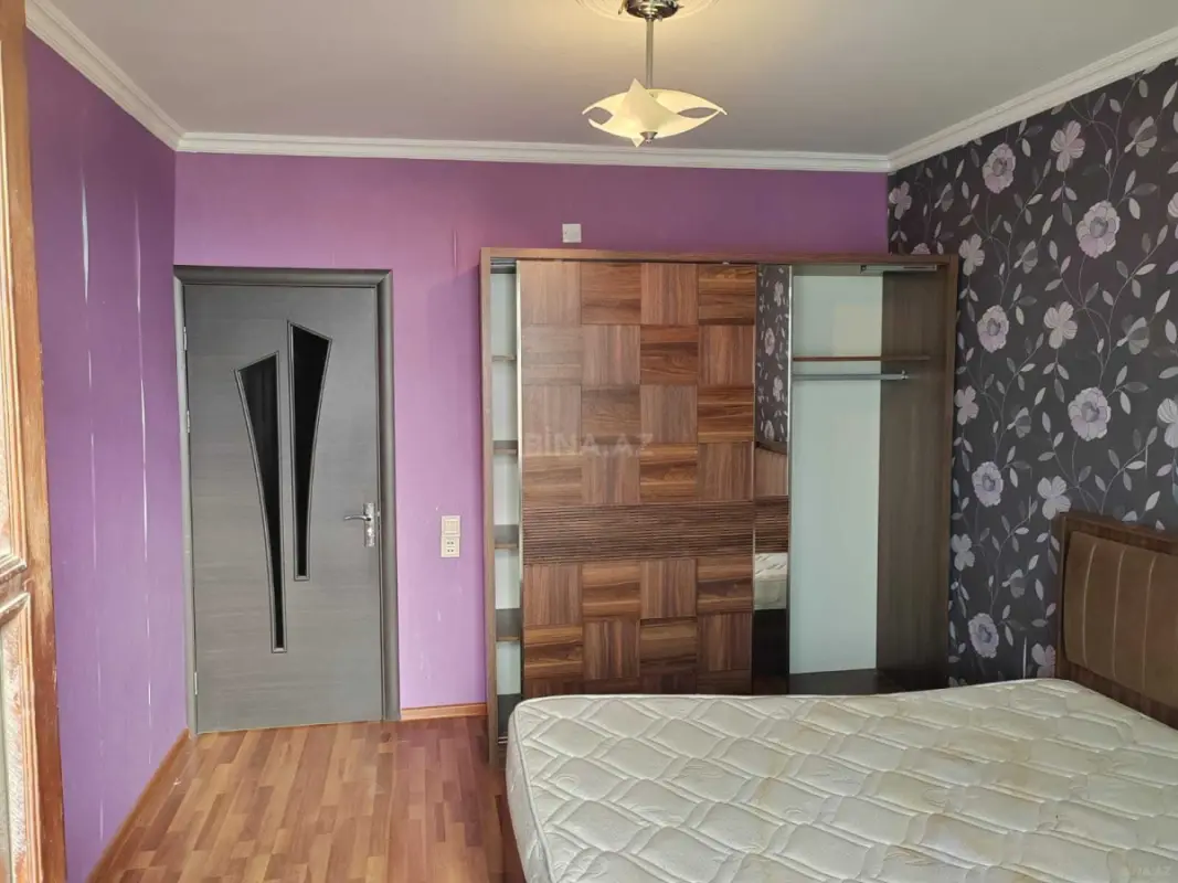 Satılır 4 otaqlı mənzil 90 m²