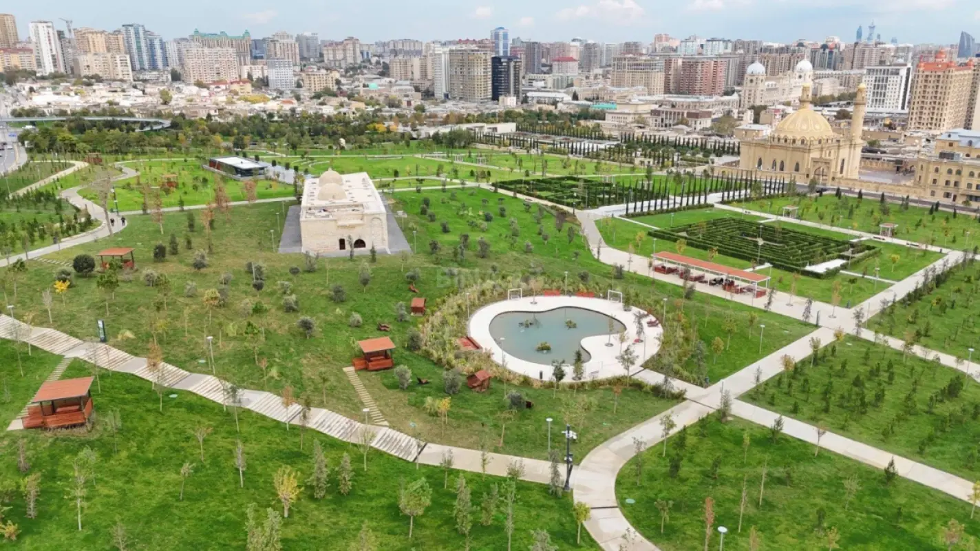 Satılır 3 otaqlı mənzil 125 m²