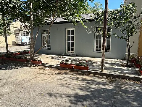 Kirayə verilir 1 otaqlı ofis 40 m² — Bakı, Xətai 1 otaq 40.00 m²