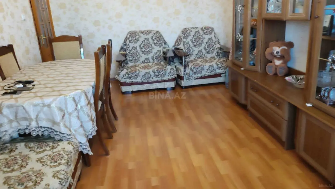 Satılır 4 otaqlı mənzil 105 m²