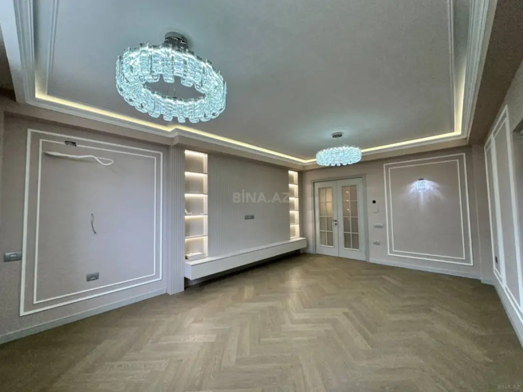 Satılır 3 otaqlı mənzil 115 m²