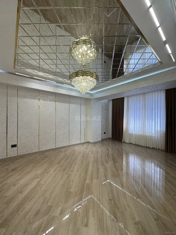 Satılır 3 otaqlı mənzil 110 m²