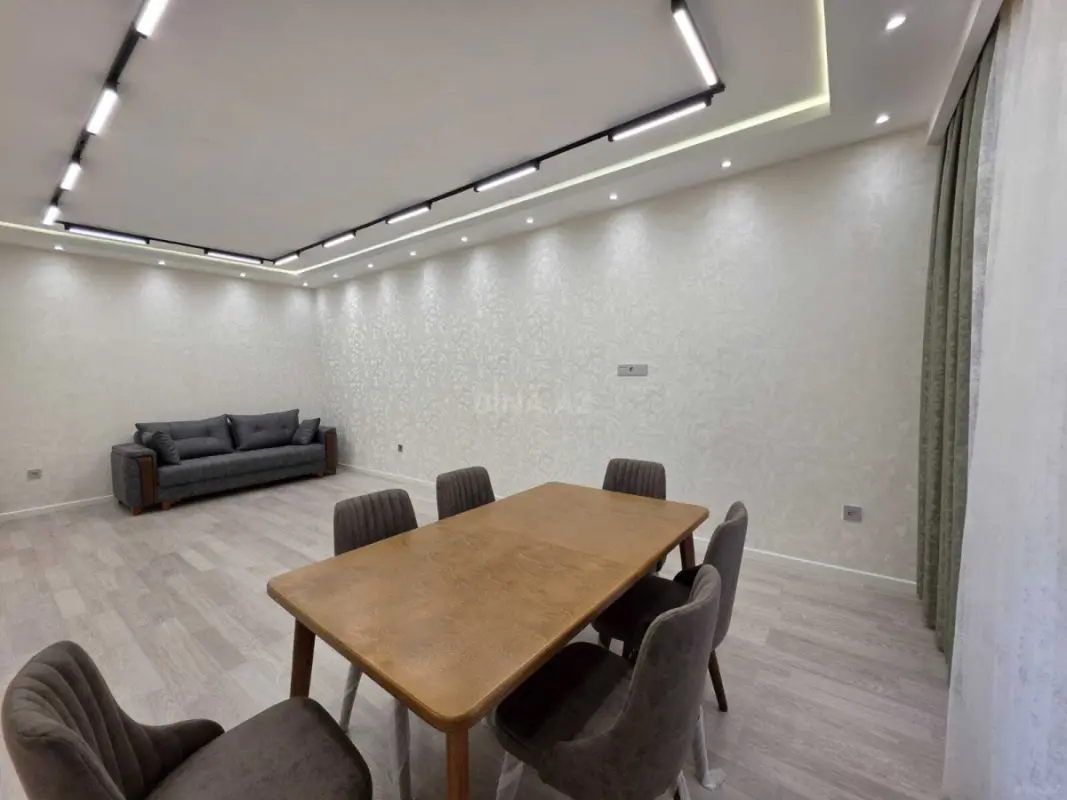 Kirayə verilir 2 otaqlı mənzil 106 m²