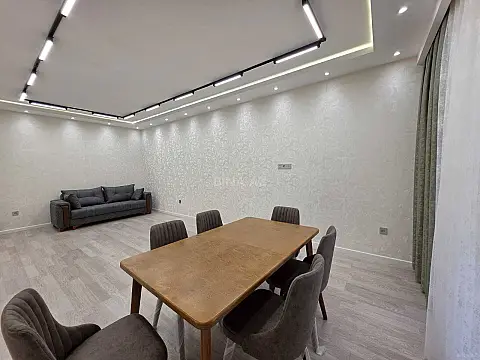 Kirayə verilir 2 otaqlı mənzil 106 m² — Bakı 2 otaq 106.00 m²