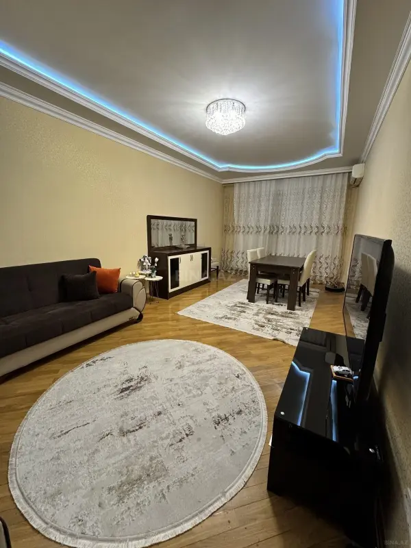 Satılır 2 otaqlı mənzil 100 m²
