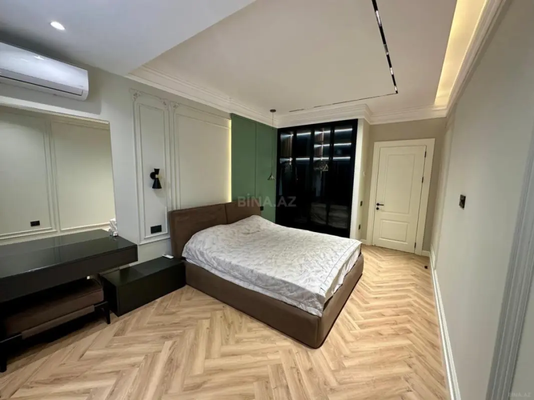 Satılır 3 otaqlı mənzil 92 m²