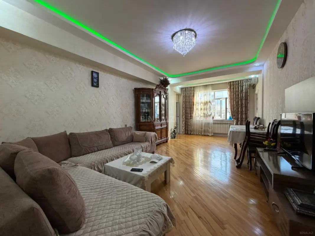 Satılır 3 otaqlı mənzil 105 m²