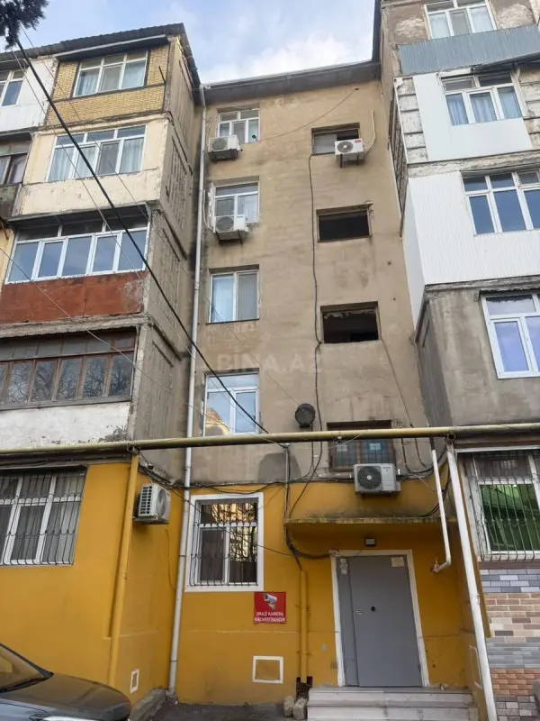 Satılır 3 otaqlı mənzil 62 m²