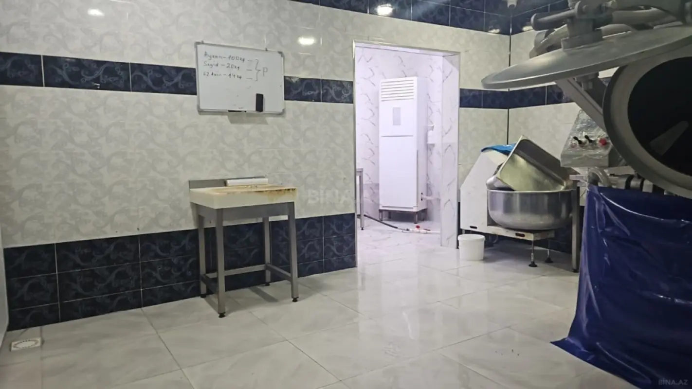 Satılır obyekt 1000 m²