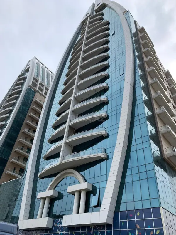 Kirayə verilir 3 otaqlı mənzil 150 m²