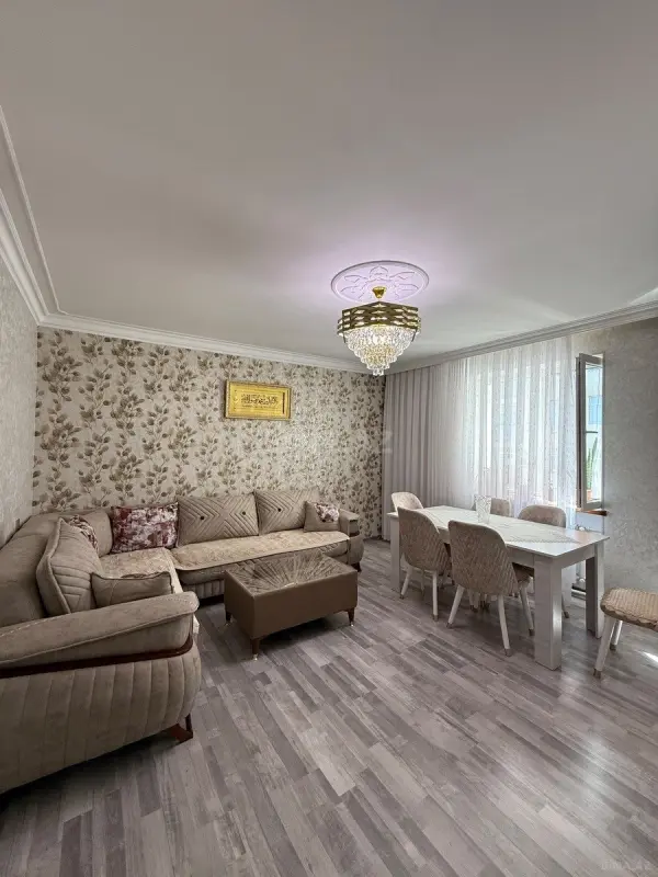 Satılır 4 otaqlı mənzil 90 m²