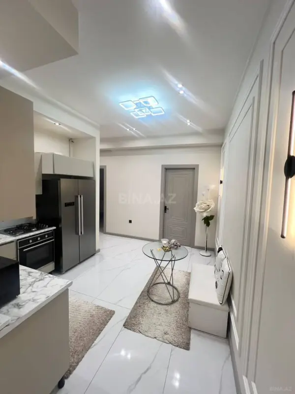 Satılır 2 otaqlı mənzil 71 m²