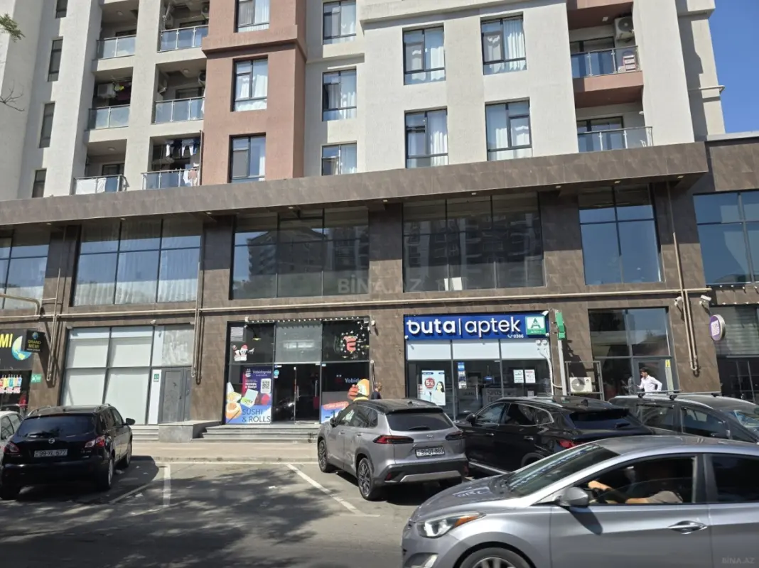 Satılır obyekt 205 m²