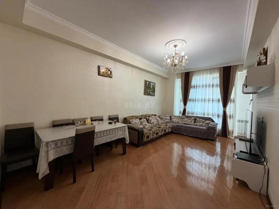 Satılır 3 otaqlı mənzil 98 m²