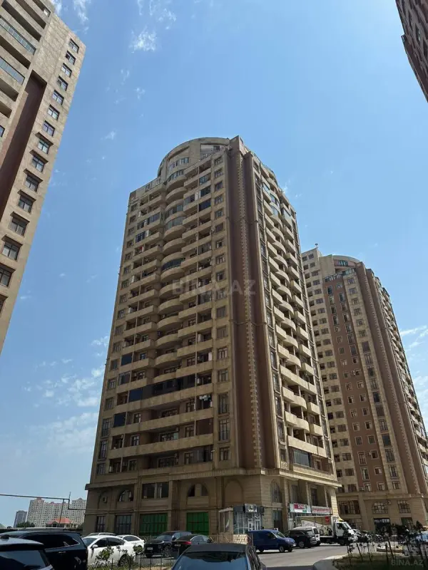 Satılır obyekt 465 m²