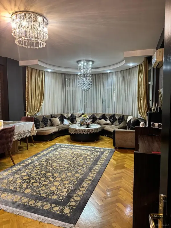 Satılır 3 otaqlı mənzil 120 m²