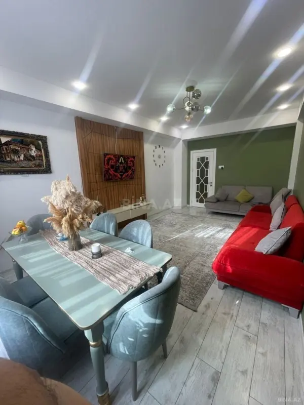 Satılır 3 otaqlı mənzil 115 m²