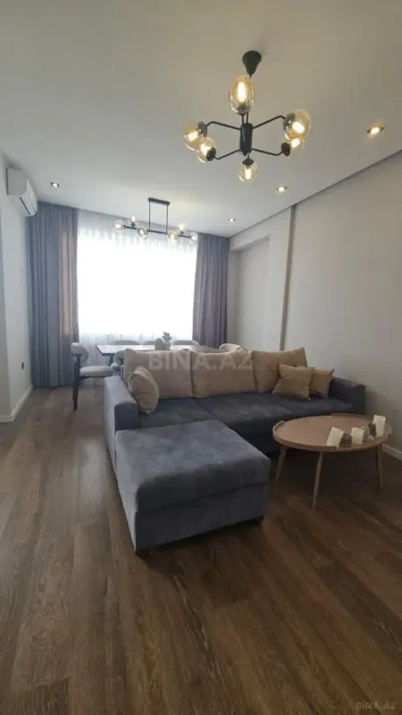 Satılır 3 otaqlı mənzil 110 m²