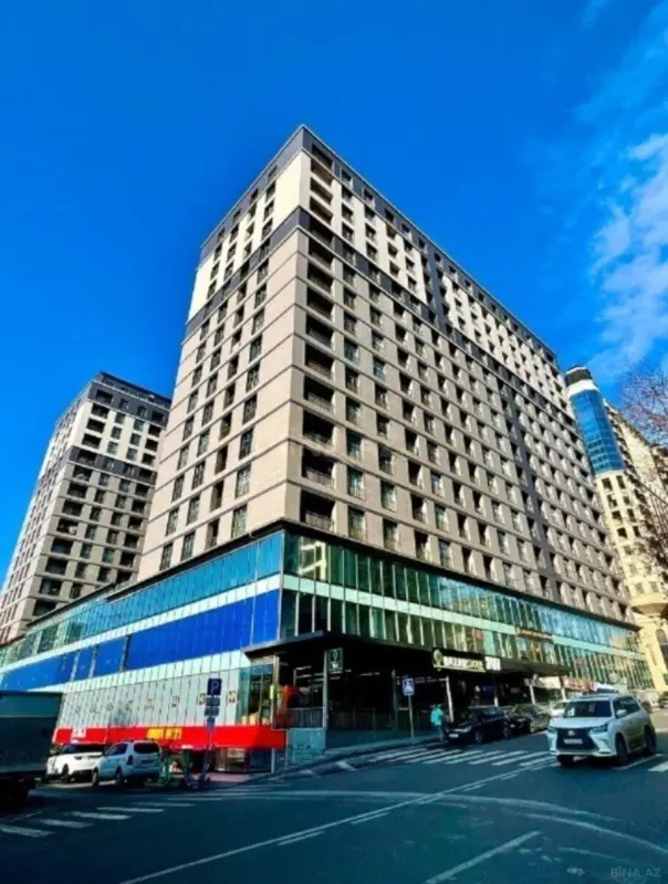 Satılır 3 otaqlı mənzil 125 m²