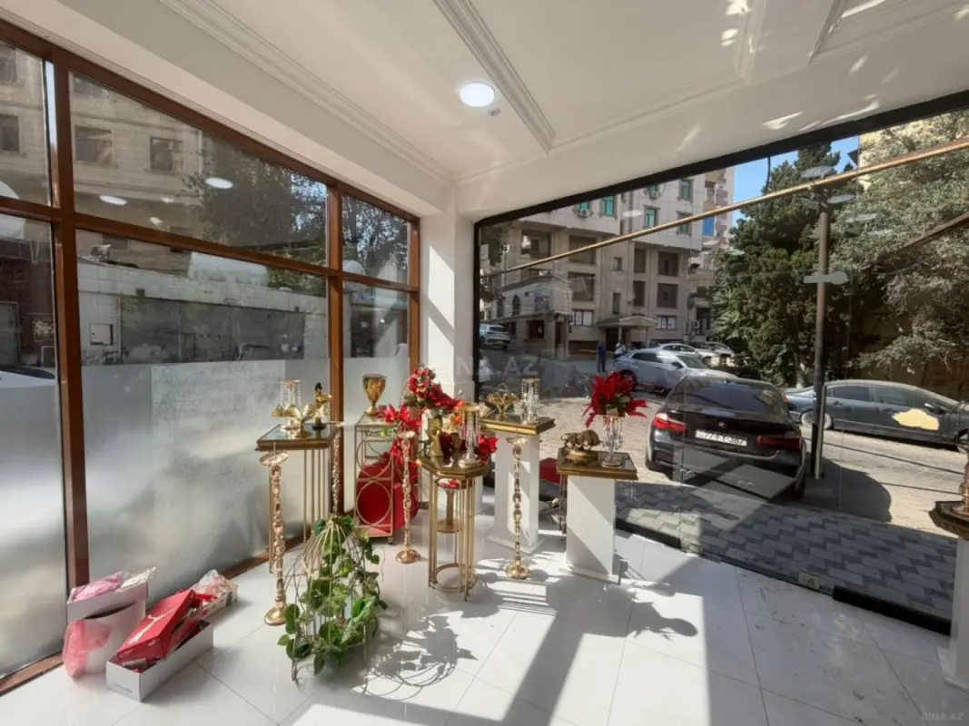 Satılır obyekt 80 m²
