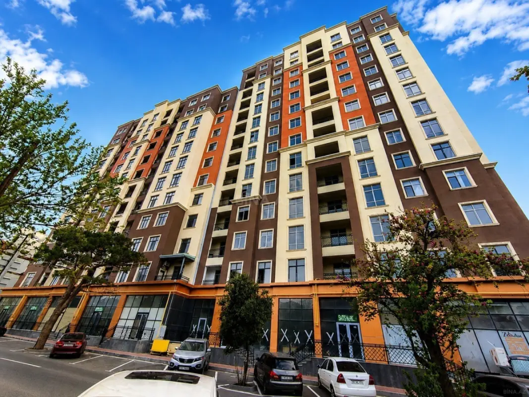 Satılır 2 otaqlı mənzil 71 m²