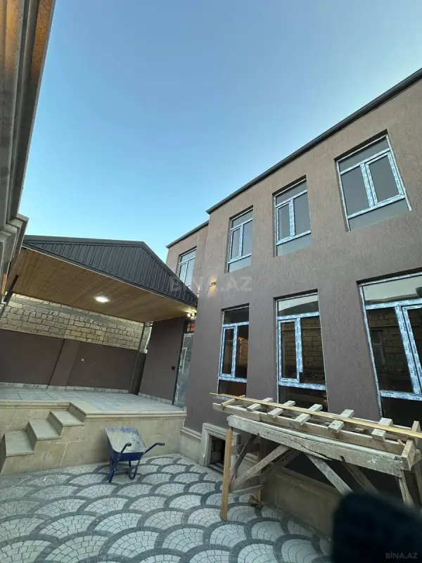 Satılır 4 otaqlı həyət evi 130 m²